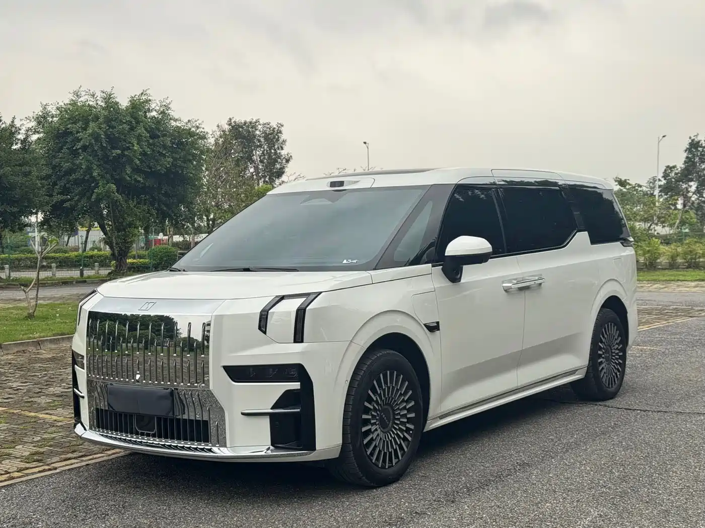 ZEEKR EXTREME KRYPTON 009