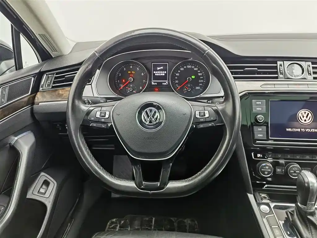 Volkswagen Magotan 2019 330TSI DSG Luxury China V фото 11