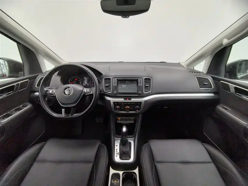 Volkswagen Sharan 2018 380TSI Comfort 7-Seater фото 5