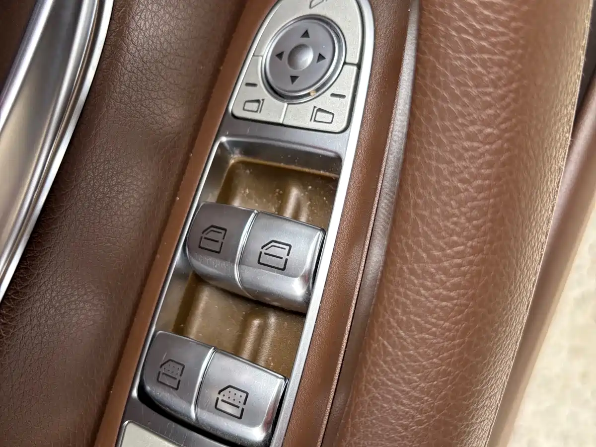 Mercedes-Benz E-Class 2018 E 200 L фото 25