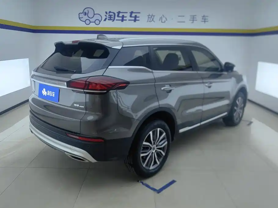 Фото 3 - Geely Boyue