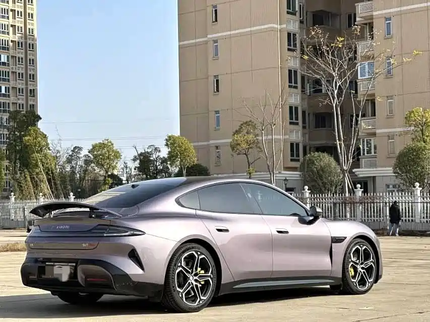 XIAOMI CAR XIAOMI SU7