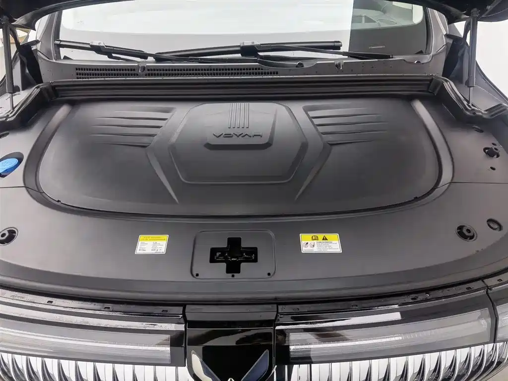 Voyah Auto Voyah Dreamer 2026 PHEV Qiankun Pro фото 6