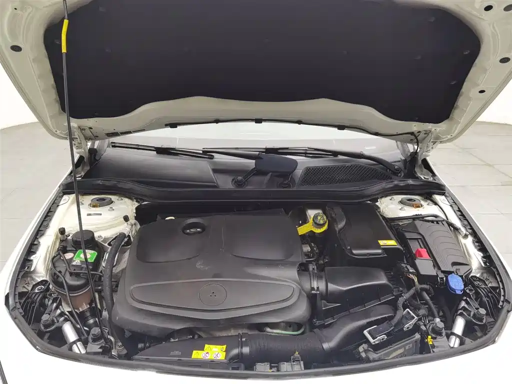 Mercedes-Benz CLA (Import) 2016 Facelift CLA 200 Style фото 6