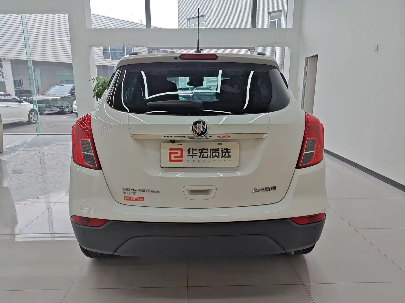 Buick Encore 2017 18T Automatic 2WD Urban Leading фото 4