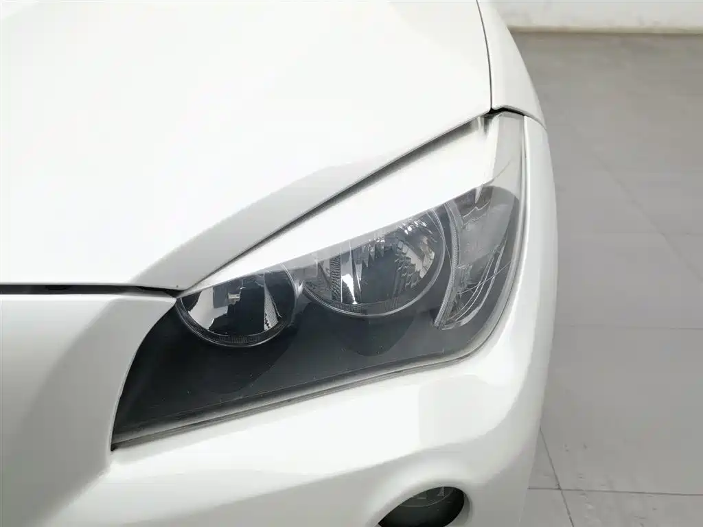 BMW X1 2015 Model sDrive18i Fashion Advanced Edition фото 7