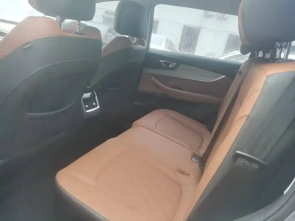 Фото 17 - Chery Tiggo 8