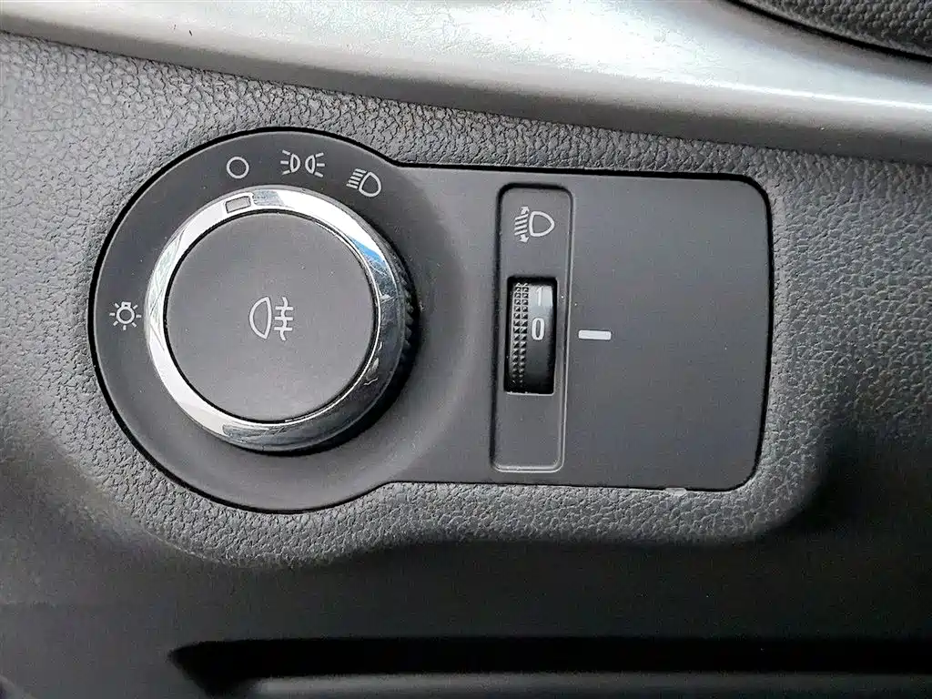 Chevrolet Cavalier 2019 320 Auto Sunroof Enjoyment Edition фото 21