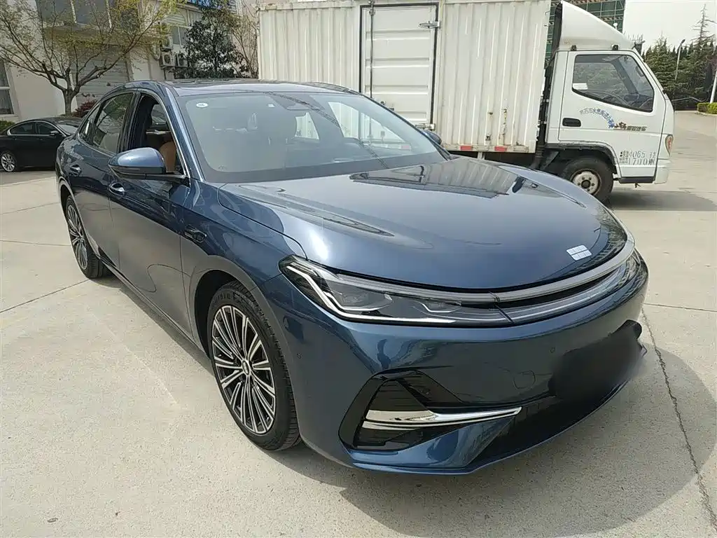 Geely Galaxy Galaxy A7 2025 EM-i фото 4
