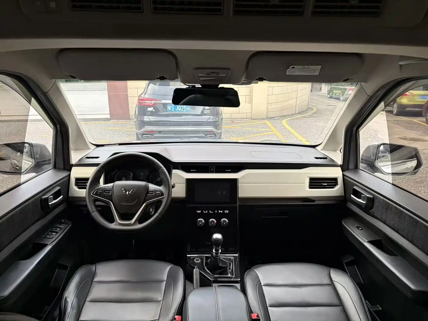 Wuling Motors Wuling Hongguang PLUS 2019 2019 1.5T Manual Luxury 7-seater