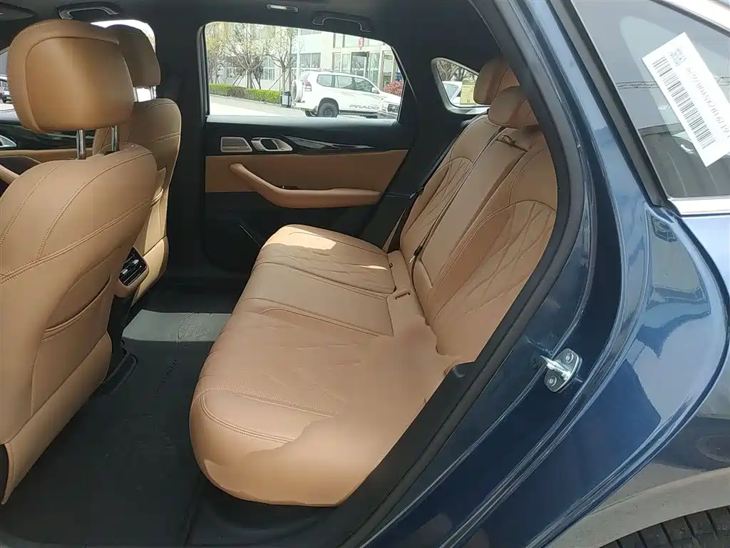 Geely Galaxy Galaxy A7 2025 EM-i фото 17