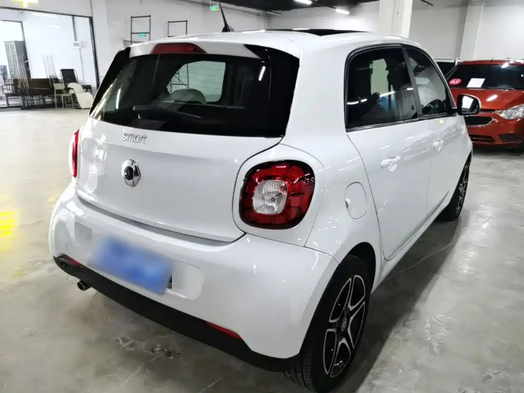 smart forfour 2017 2016 0.9T 66kW Ultimate Edition