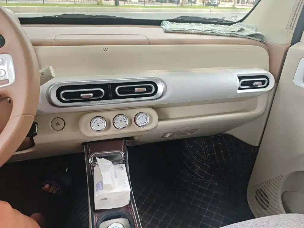 Wuling Motors Hongguang MINIEV 2026 2024 3rd Generation 215km Youth Edition