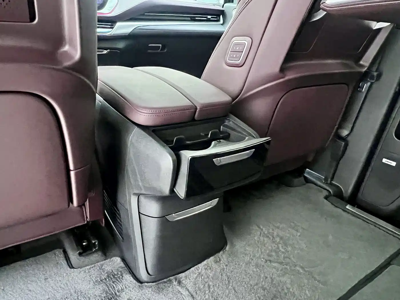 Buick Century 2024 2023 2.0T 7-Seater World Edition