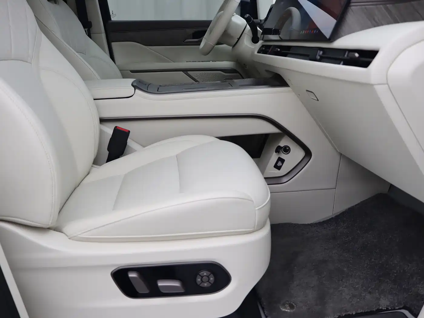 WEY Alpine 2026 2025 AWD Alpine 8