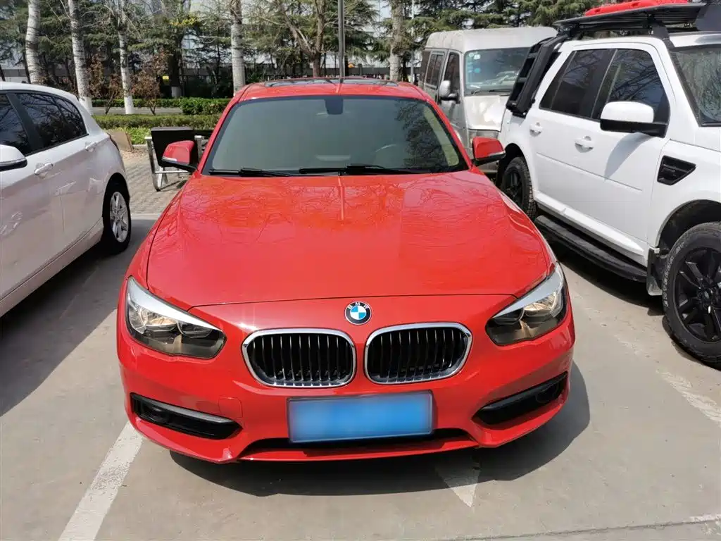 BMW 1 Series (Import) 2015 118i Leading фото 3
