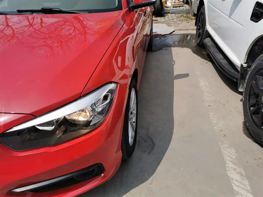 BMW 1 Series (Import) 2015 118i Leading фото 18