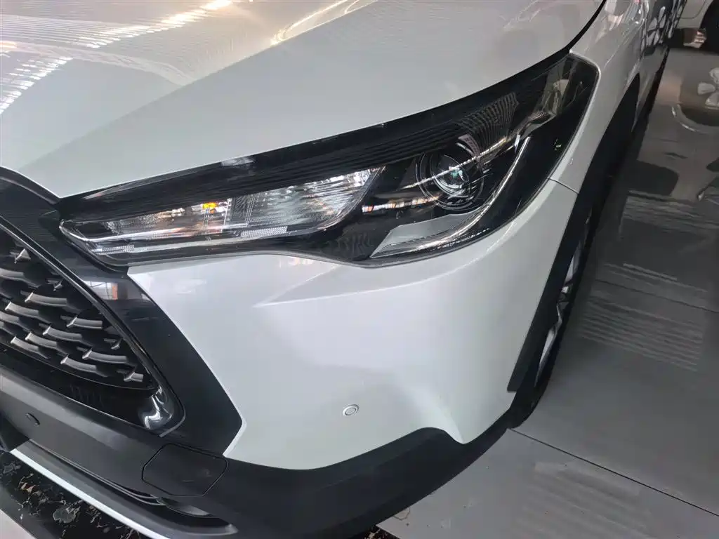 Toyota Corolla Cross 2022 2.0L Elite Edition фото 3