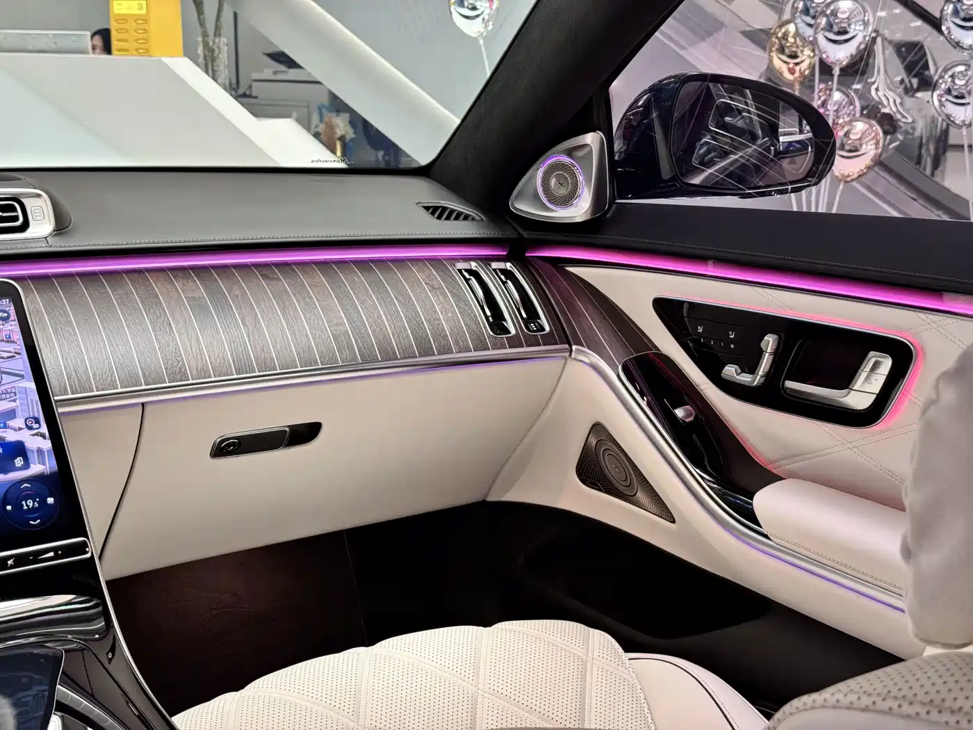 Фото 11 - Mercedes-Benz Maybach S-Class