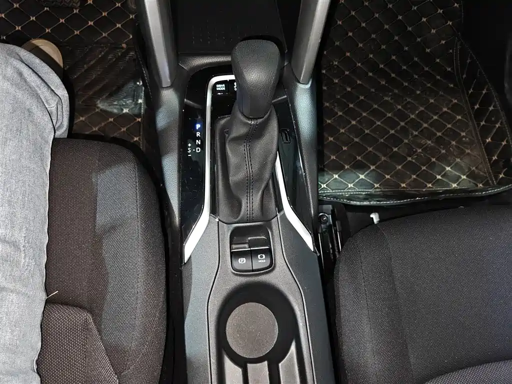 Toyota Frontlander 2024 2.0L Smart Hybrid Dual Engine Leading Edition фото 14