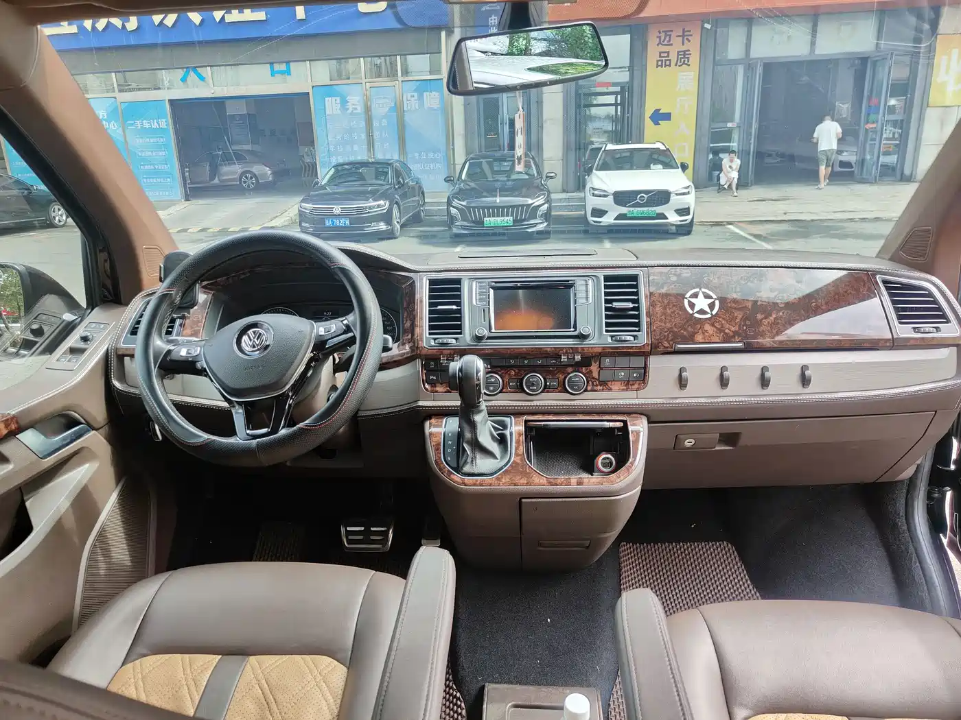 Volkswagen Caravelle 2018 2017 2.0TSI 4WD Comfort 7-Seater