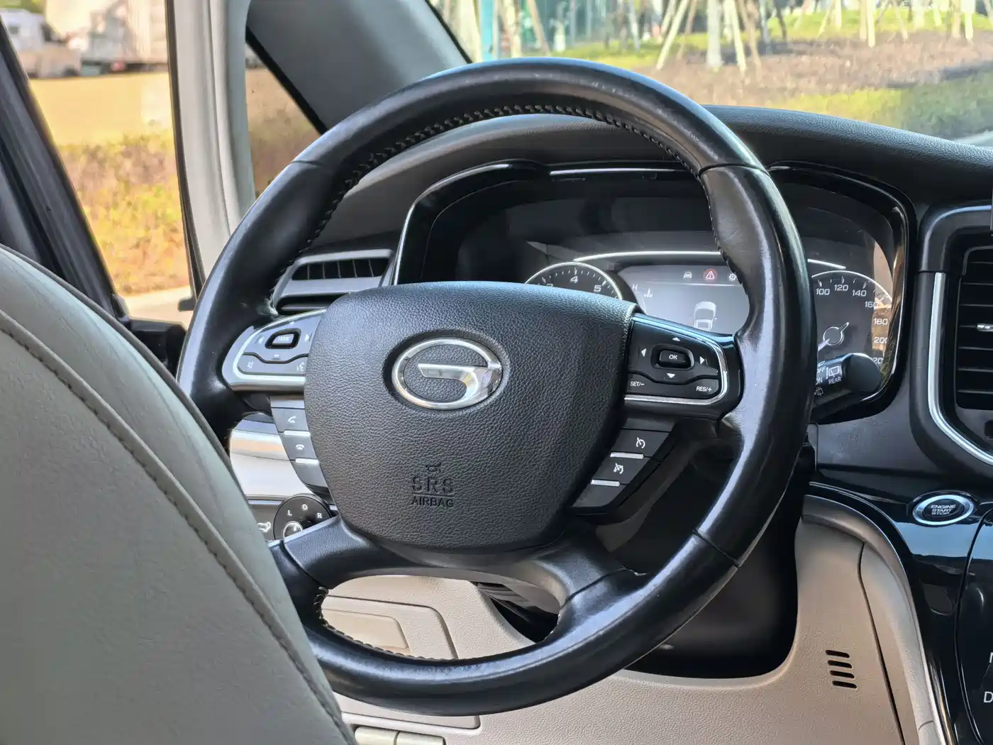 GAC Trumpchi Trumpchi M8 2018 320T Exclusive Edition фото 14