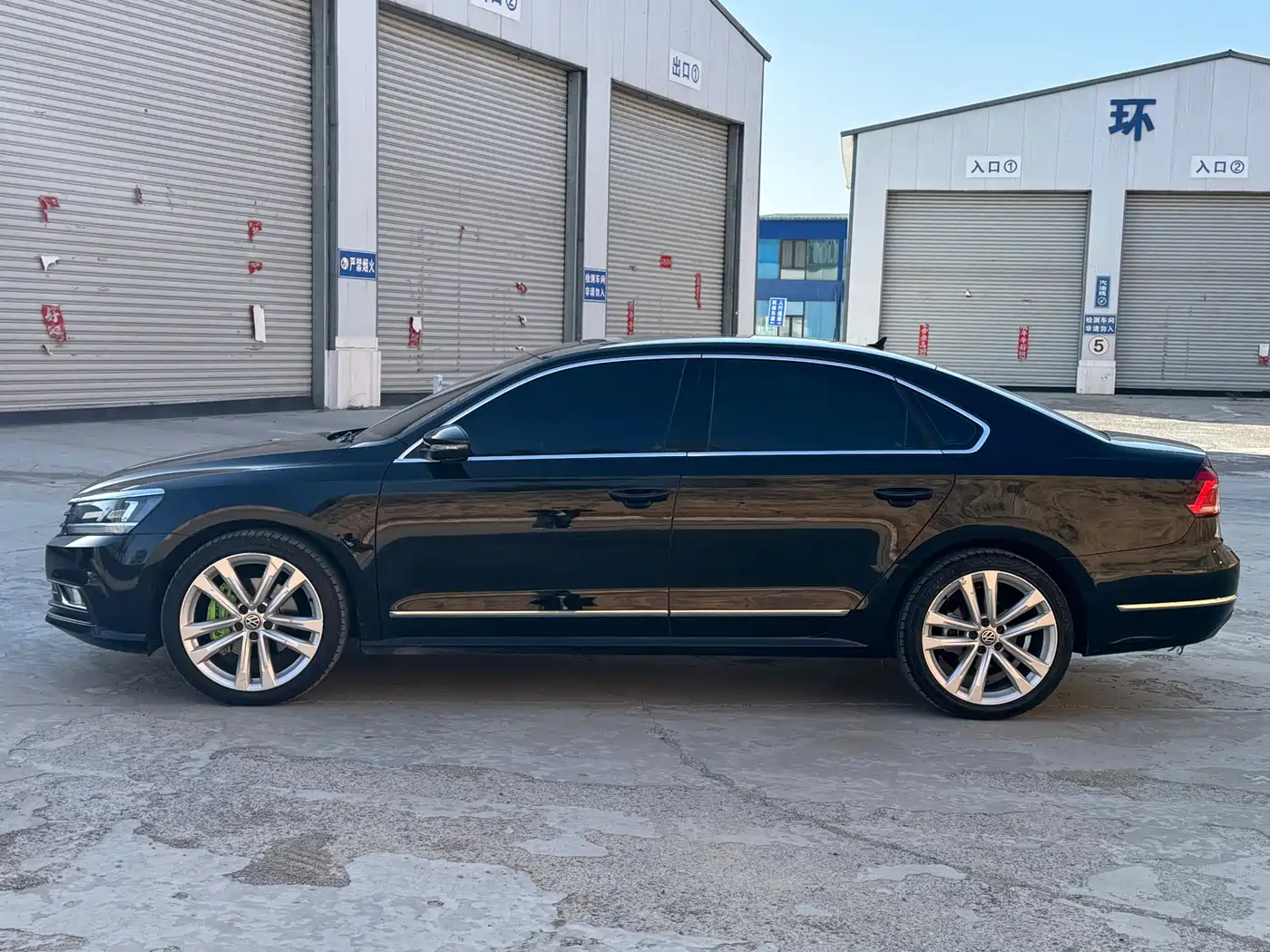 Volkswagen Passat 2017 330TSI DSG Prestige фото 2