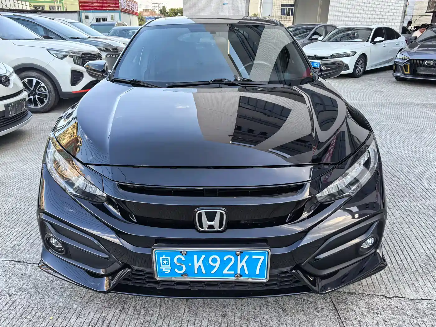 Фото 3 - Honda Civic