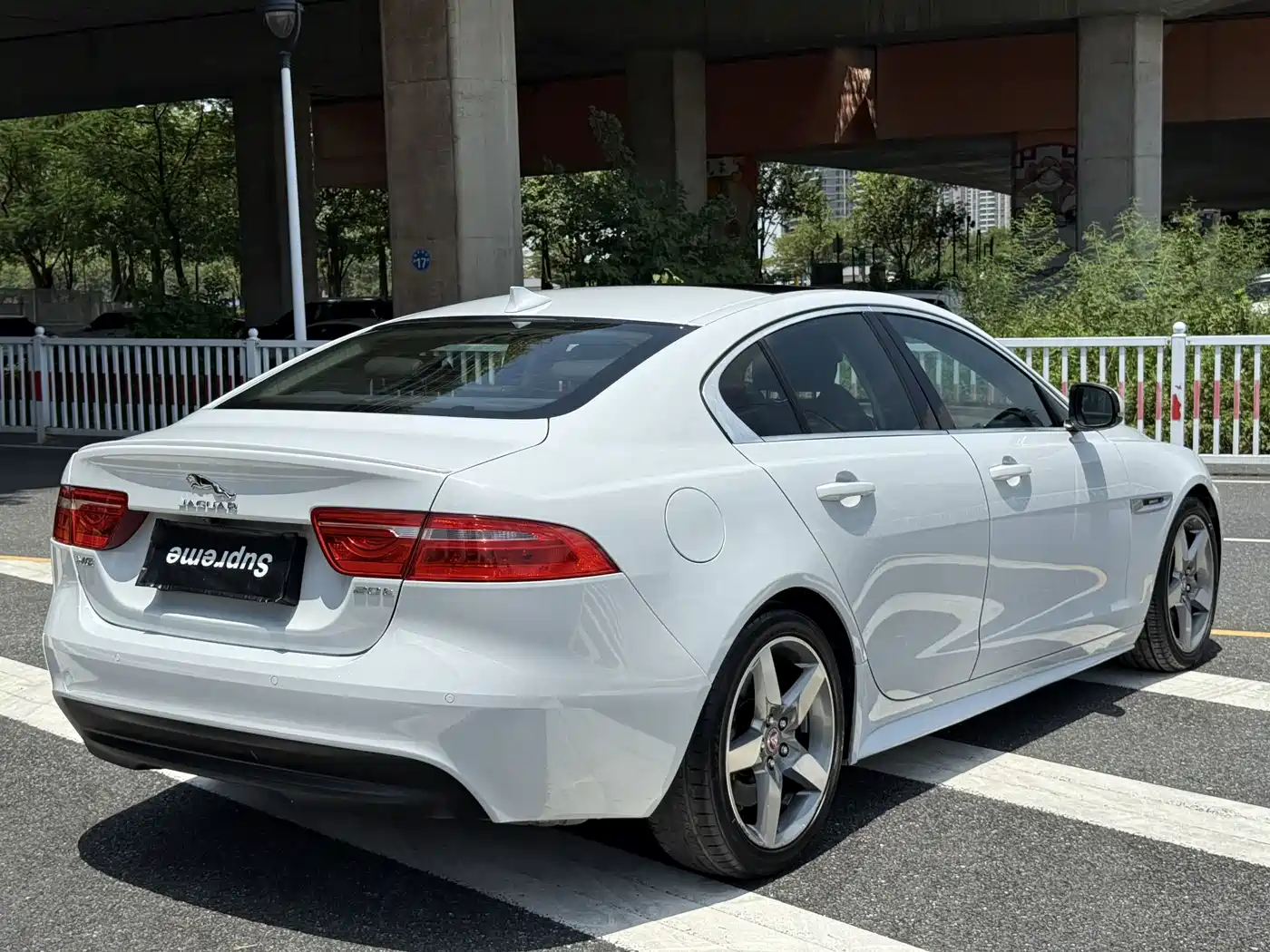 Jaguar XE 2015 2015 2.0T 200PS R-Sport