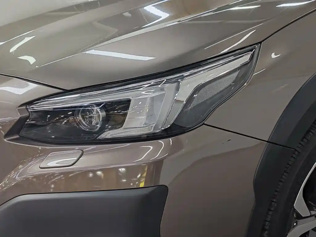 Фото 10 - Subaru Outback