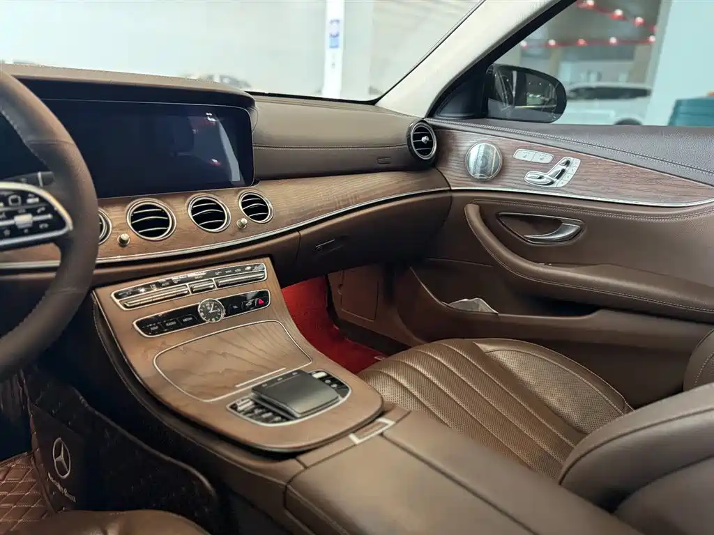 Mercedes-Benz E-Class 2019 Facelift E 300 L Luxury фото 15