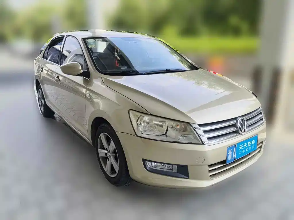 Photo 3 - Volkswagen Santana
