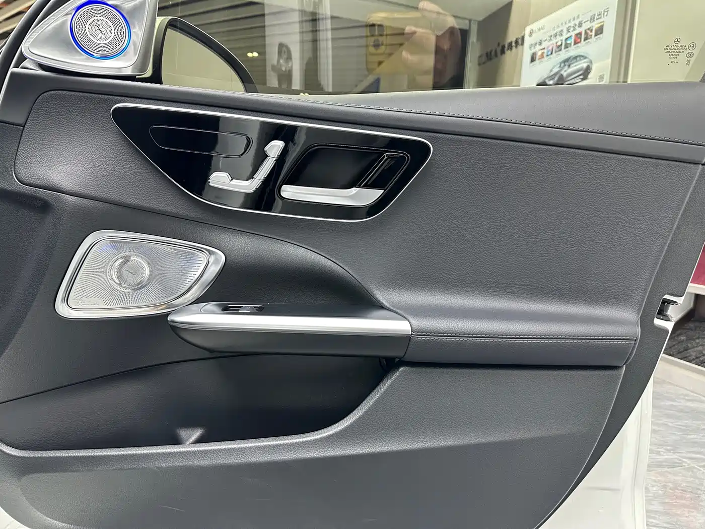 Mercedes-Benz C-Class 2024 Facelift III C 260 L фото 25