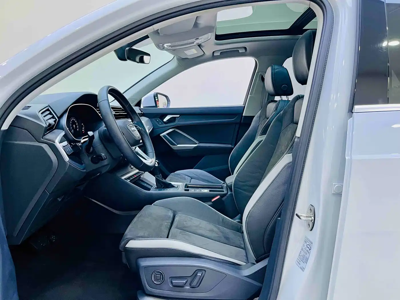 Audi Q3 2022 35 TFSI Progressive Dynamic фото 6
