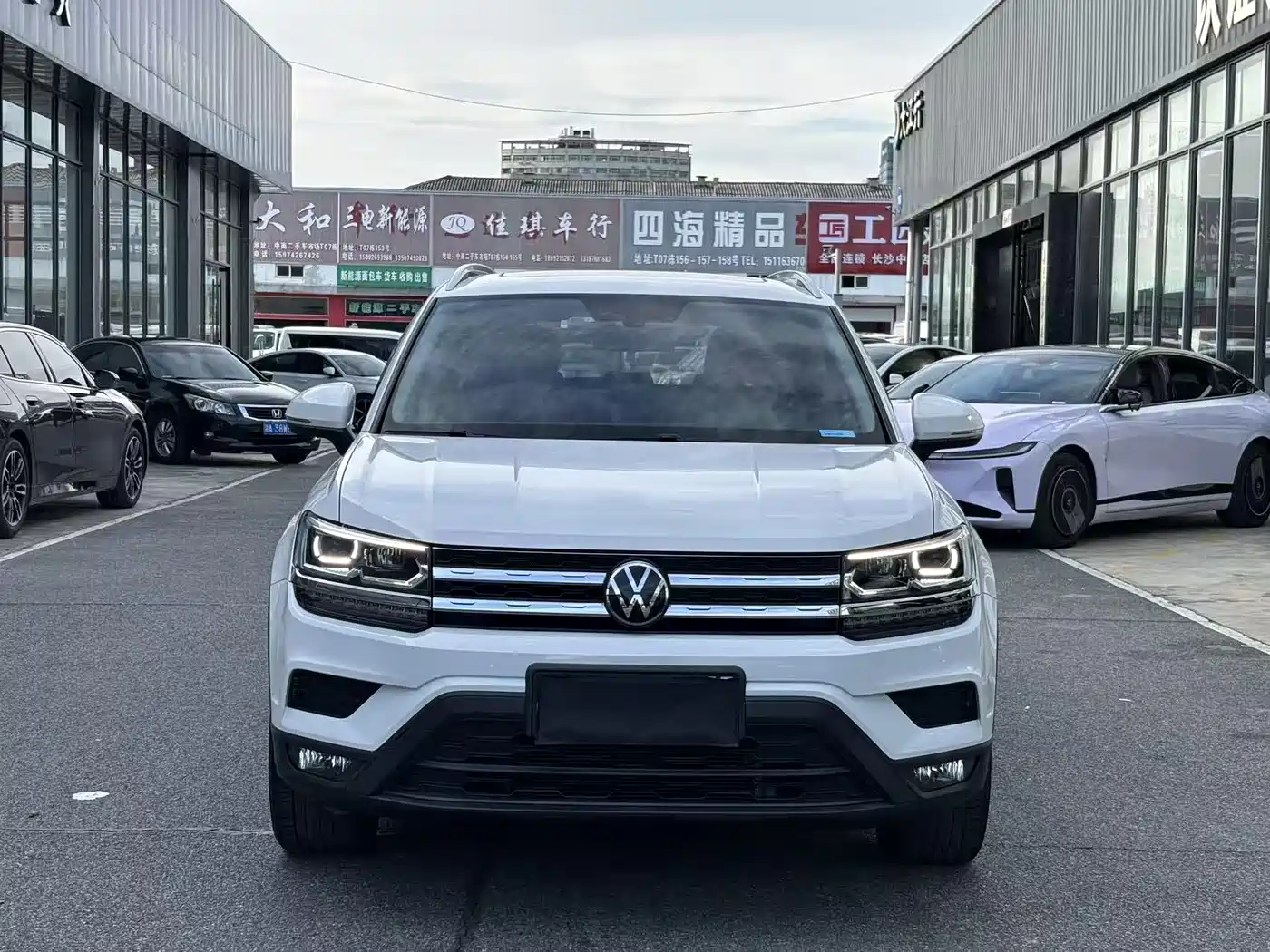 Volkswagen Tharu 2022 280TSI FWD Luxury Edition фото 3