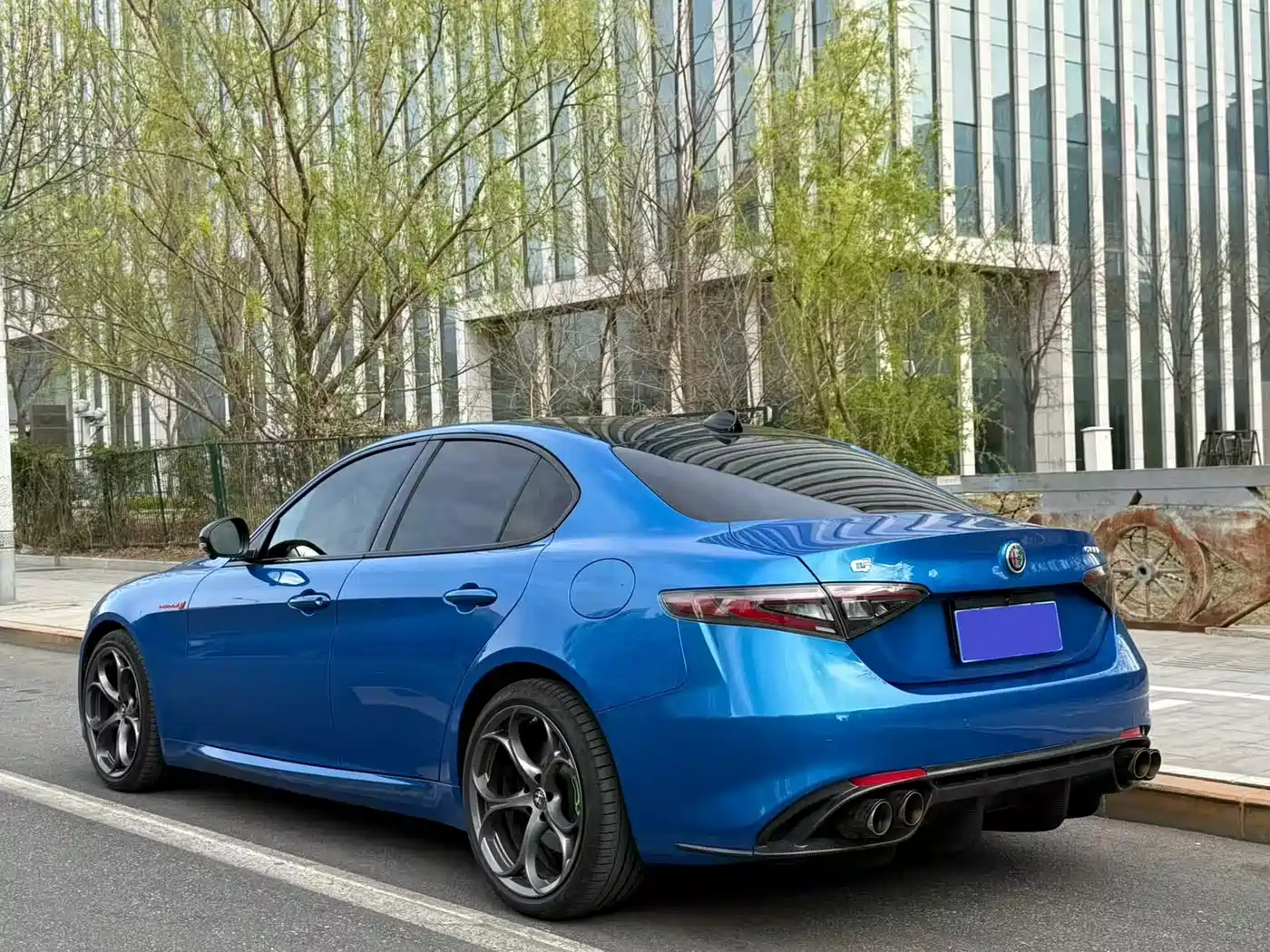 Alfa Romeo Giulia 2023 2.0T 280HP Track Edition фото 3