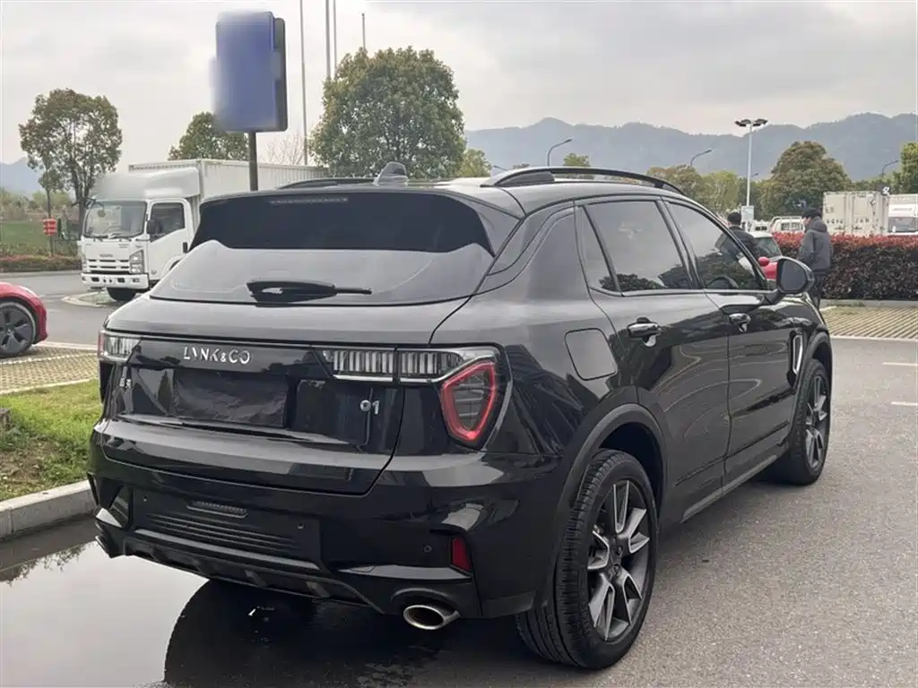 Lynk & Co 01 2021 2.0TD 2WD Pro фото 25