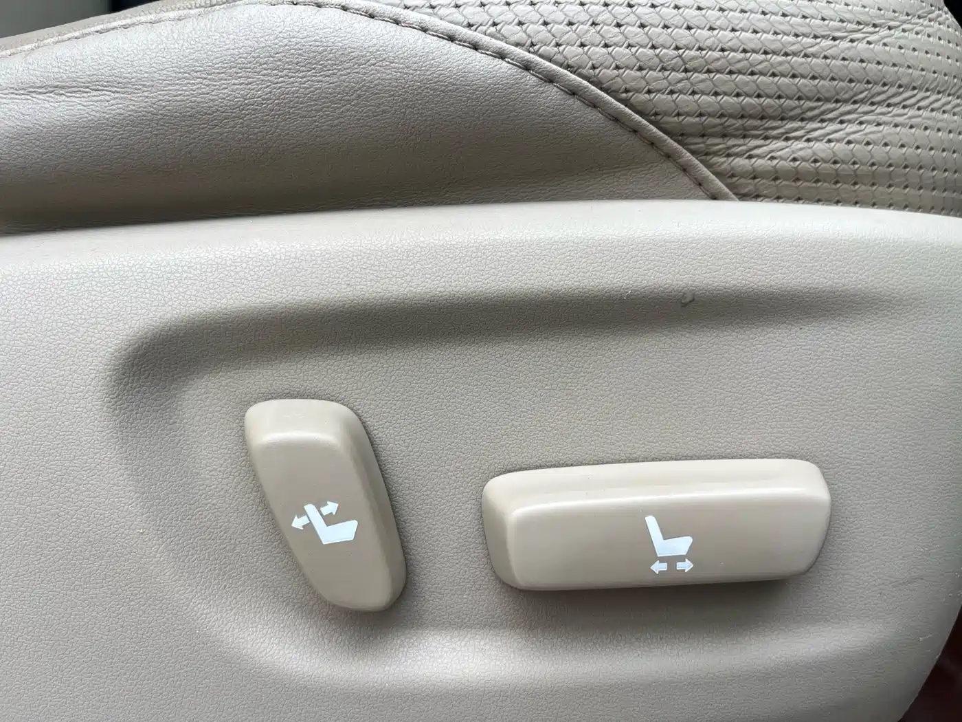 Toyota Prado 2010 4.0L Automatic VX NAVI фото 27