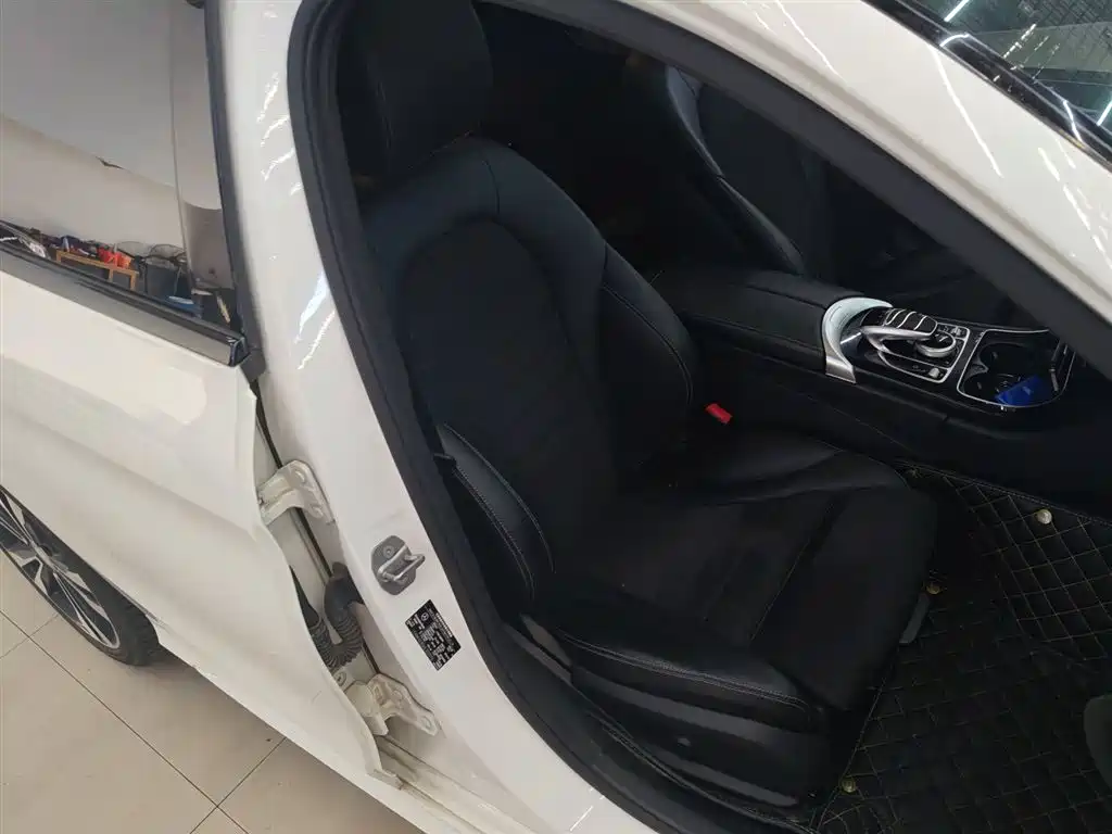 Mercedes-Benz C-Class 2017 C 200 Sport 4MATIC фото 20