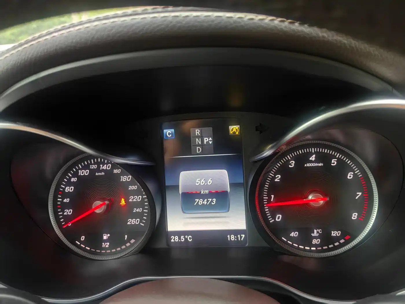 Mercedes-Benz GLC 2018 GLC 260 4MATIC Luxury фото 21