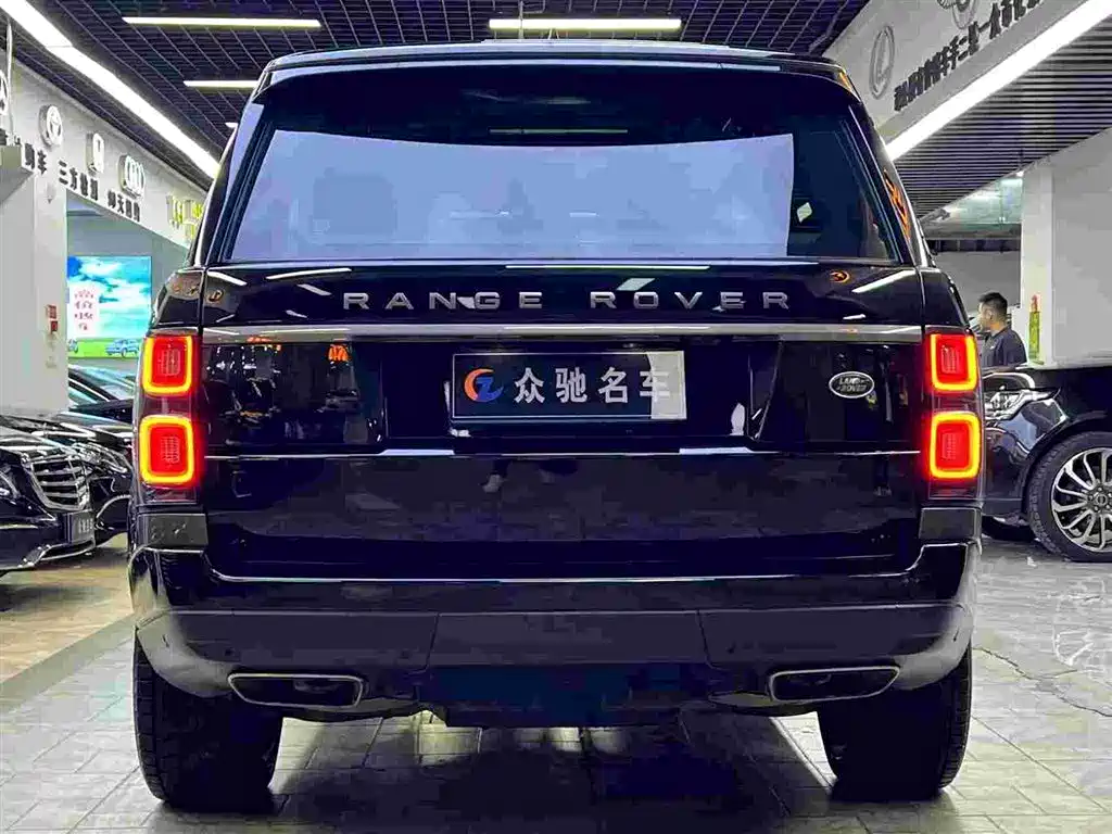 Land Rover Range Rover 2018 3.0 SC V6 Golden Age Edition фото 8