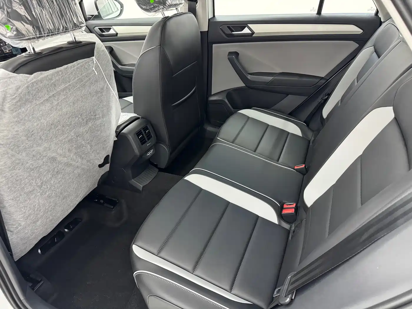 Volkswagen T-ROC 2026 280TSI DSG 2WD Time Edition фото 12