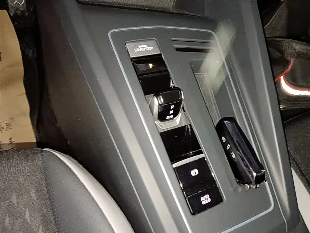 Volkswagen Golf 2025 300TSI Pro фото 14