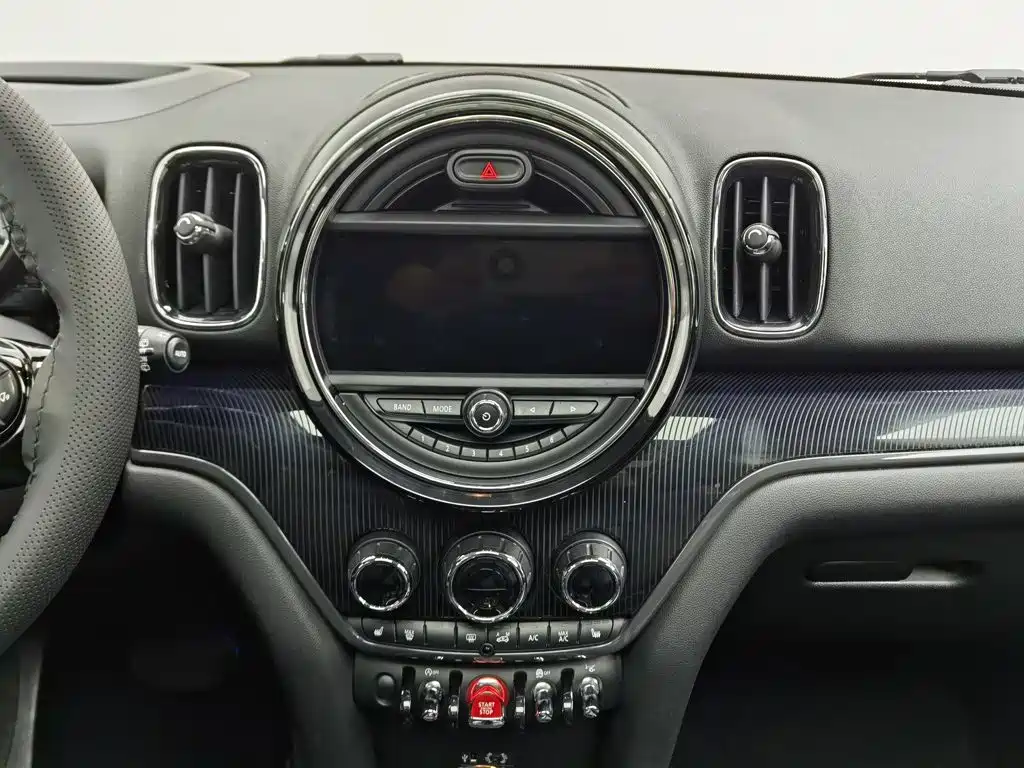 Фото 12 - MINI COUNTRYMAN