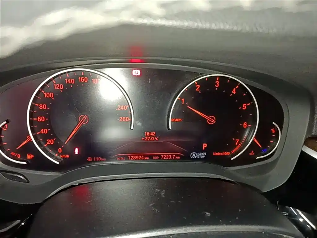 BMW 5 Series 2018 528Li Launch Special Edition фото 12