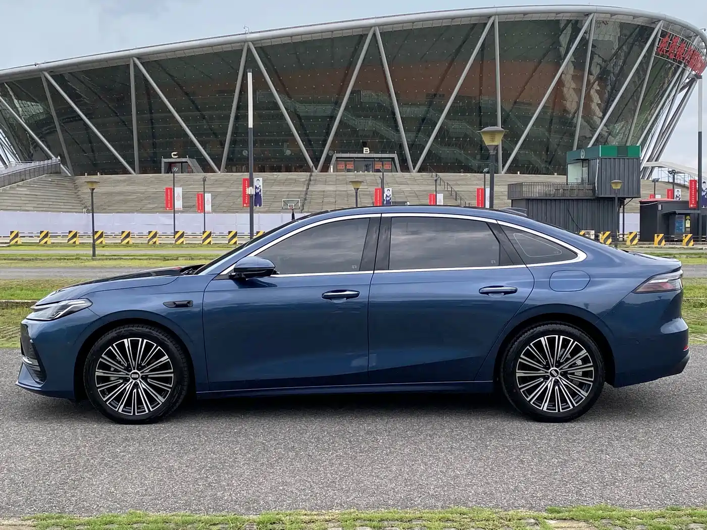 Geely Galaxy Galaxy A7 2025 EM-i фото 9