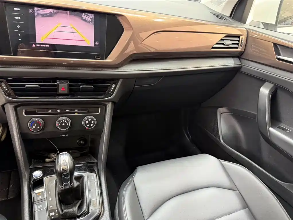 Volkswagen Tharu 2021 Model 280TSI 2WD Comfort Edition фото 12