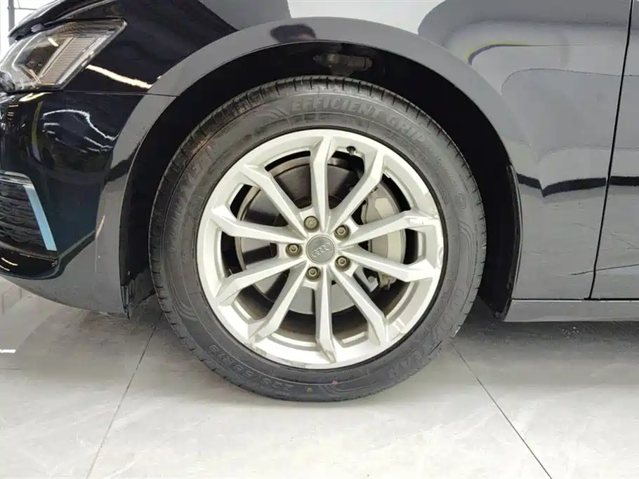 Audi A6L 2021 40 TFSI Luxury Elegance фото 6