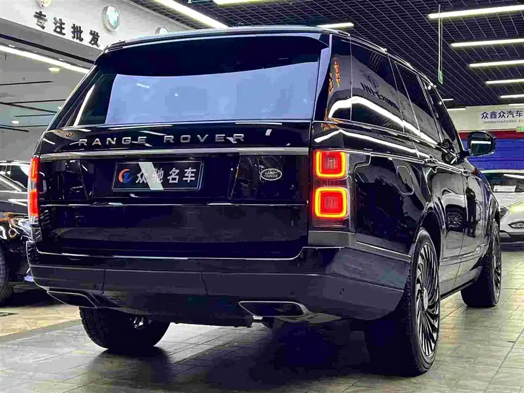 Land Rover Range Rover 2018 3.0 SC V6 Golden Age Edition фото 7