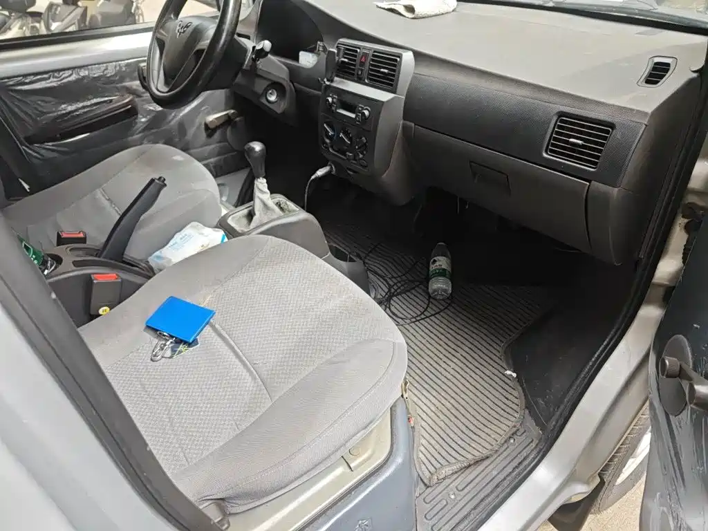Wuling Motors Wuling Rongguang 2018 2017 1.5L Extended Basic